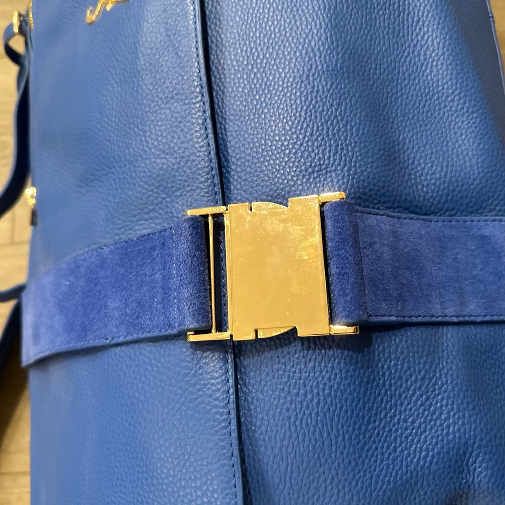Sia Collective Travel Duffle Bag - Picture 2 of 3